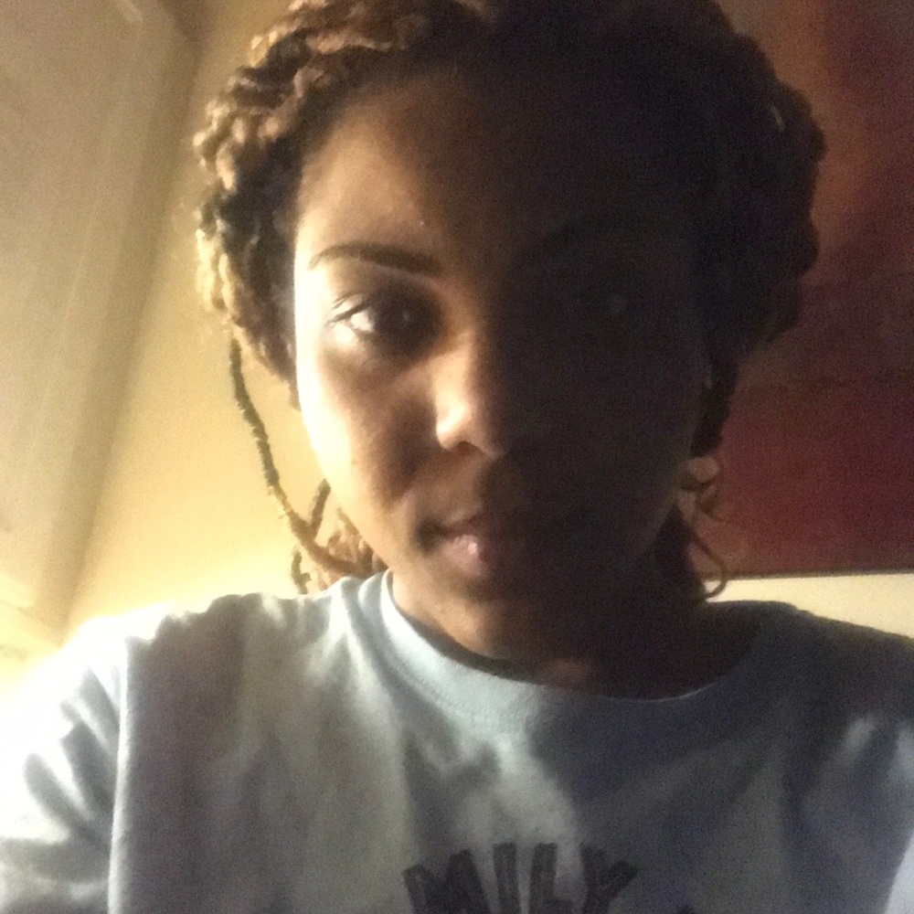 Meet your Posher, Jamila